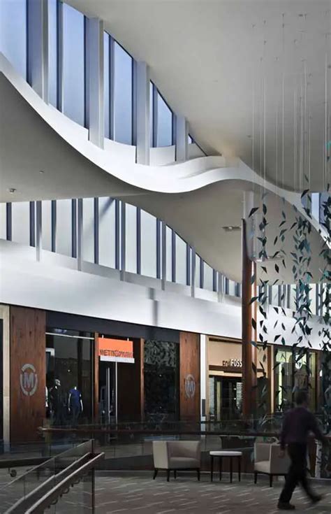 lv natick mall